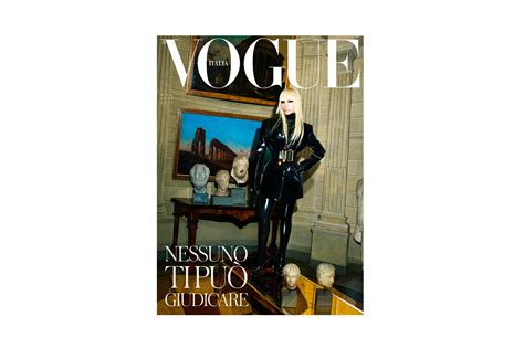 Donatella Versace su Vogue Italia: leggete l'intervista 